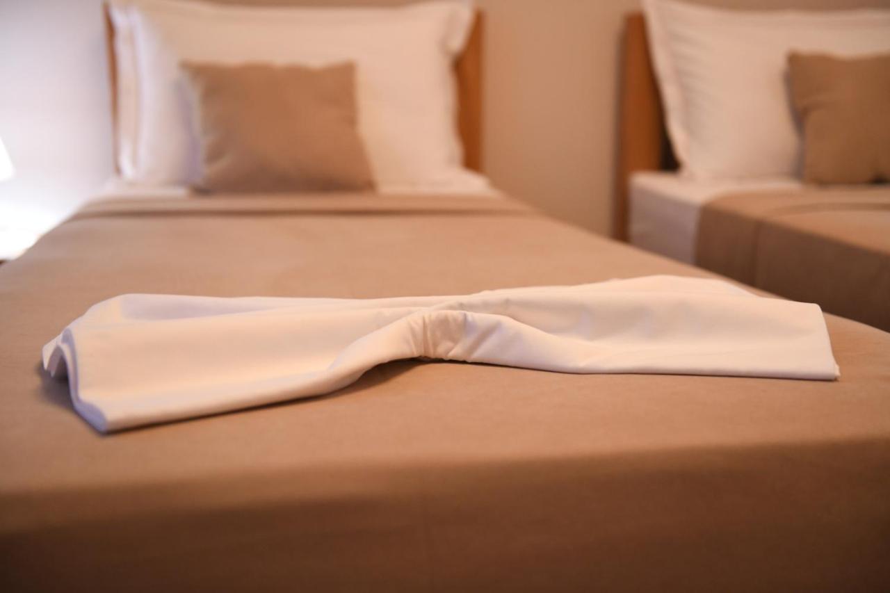 Guesthouse Leo Берат Екстер'єр фото